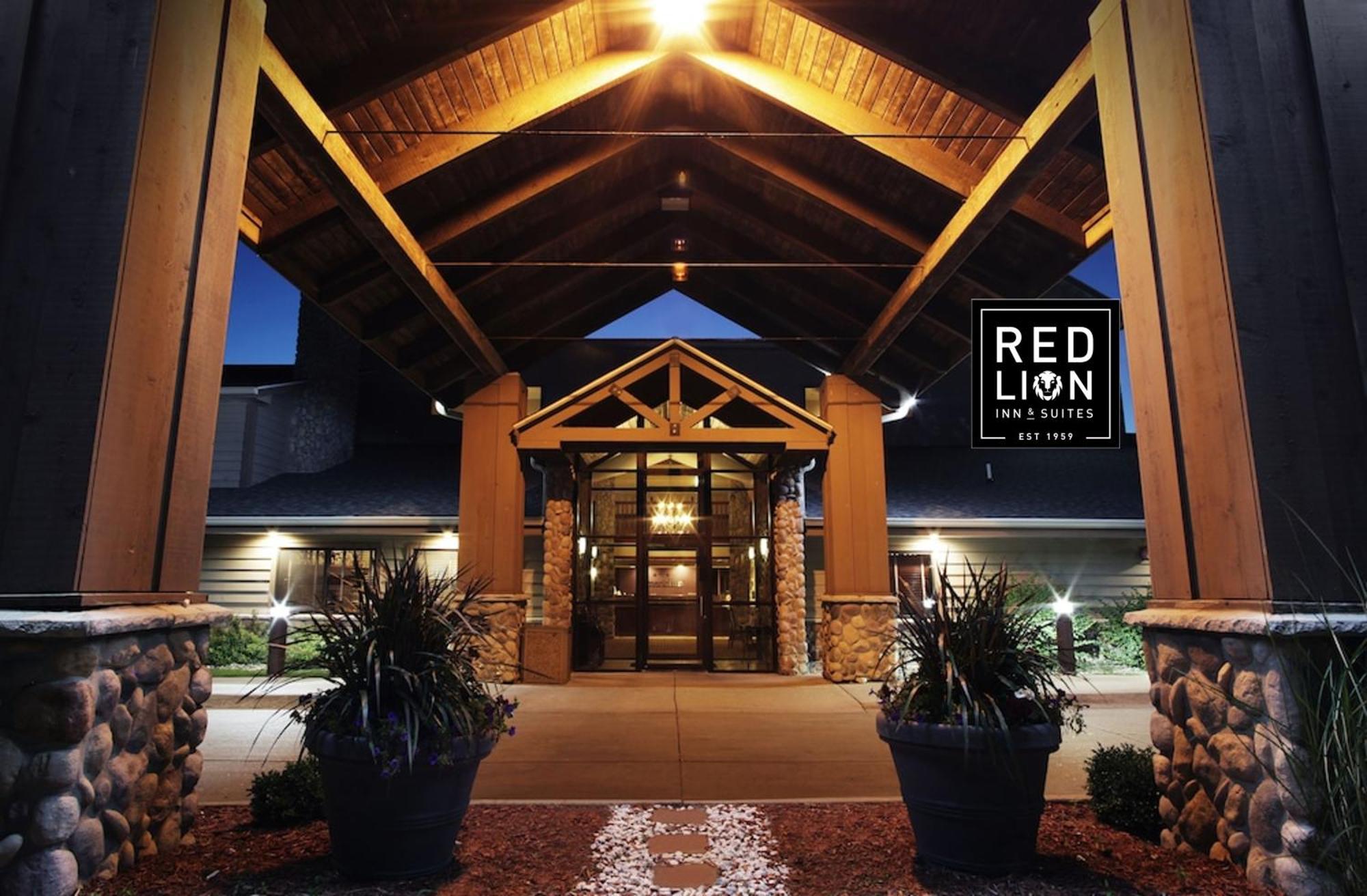 Red Lion Inn & Suites Grimes Exterior photo